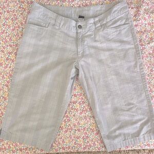 Patagonia Women’s 12 Organic Cotton Gray Checked Bermuda Shorts Like New